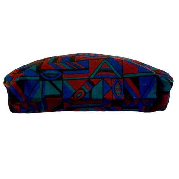 MAKE UP, HAIR ACCESSORIES, TOILETRIES BAG NWT - Picture 2 of 4